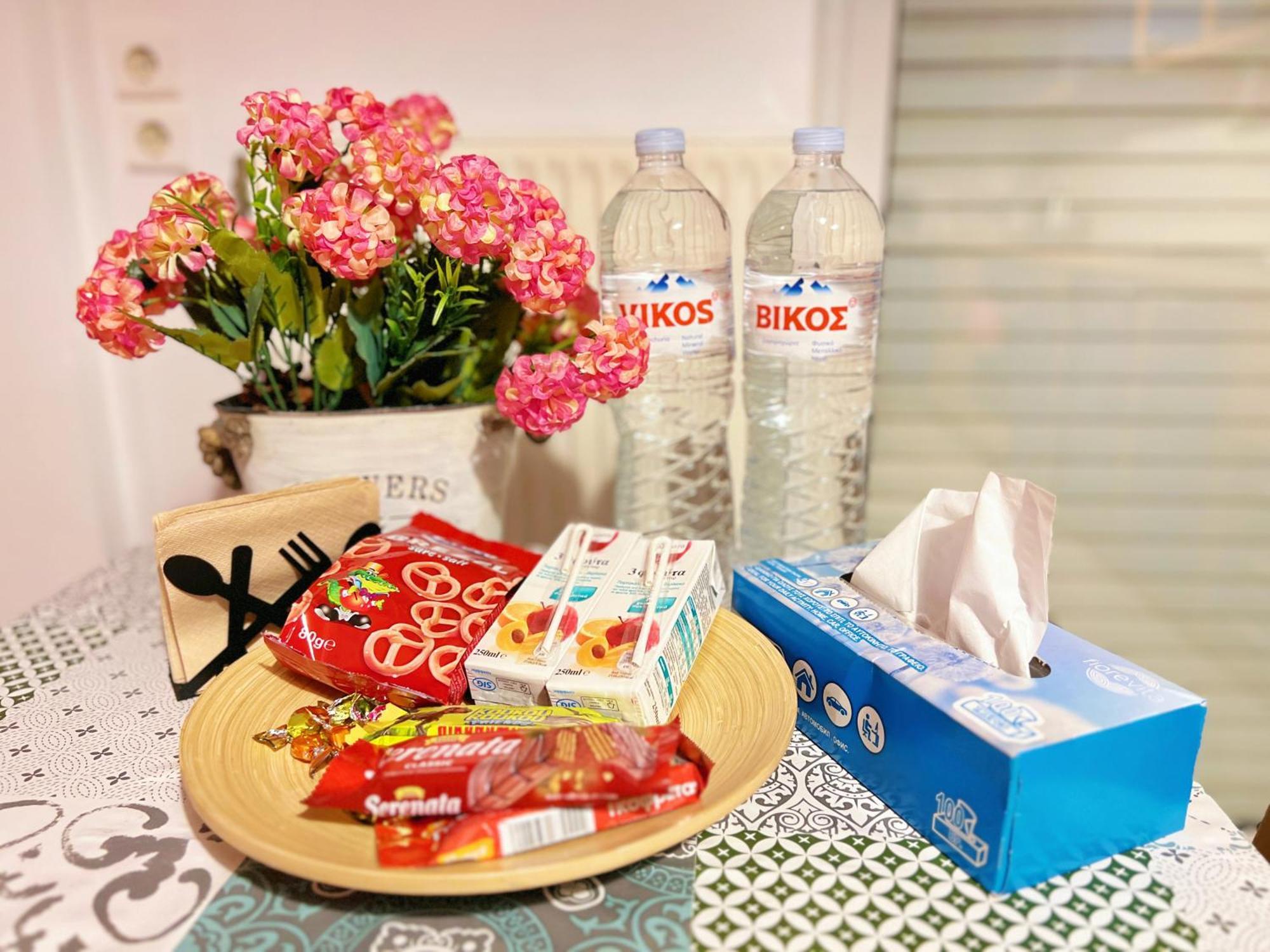 Cozy Fairytal Garden Apartment, Family Friendly, Free Parking, 15 Min To Airport Атина Екстериор снимка
