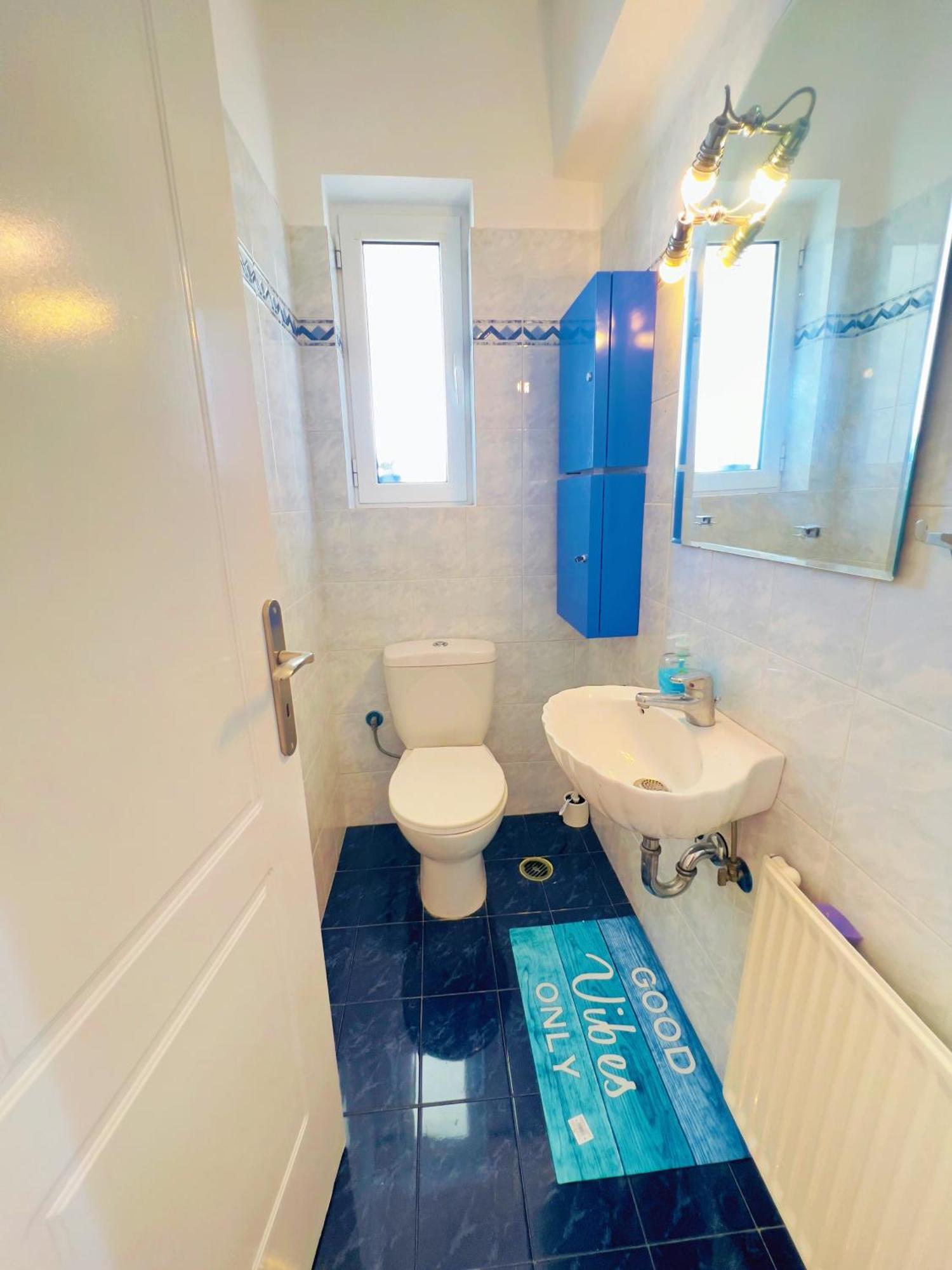 Cozy Fairytal Garden Apartment, Family Friendly, Free Parking, 15 Min To Airport Атина Екстериор снимка