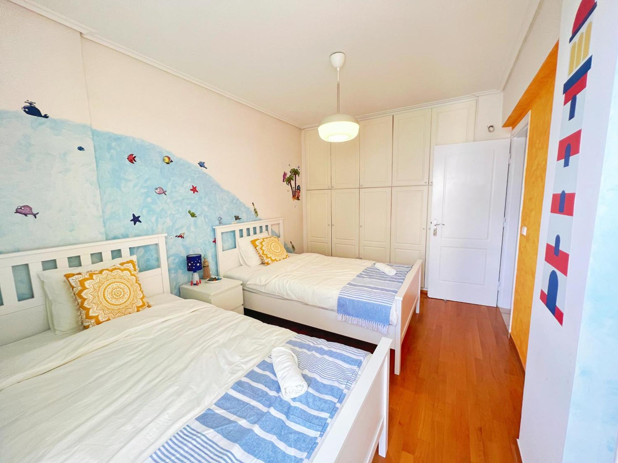 Cozy Fairytal Garden Apartment, Family Friendly, Free Parking, 15 Min To Airport Атина Екстериор снимка